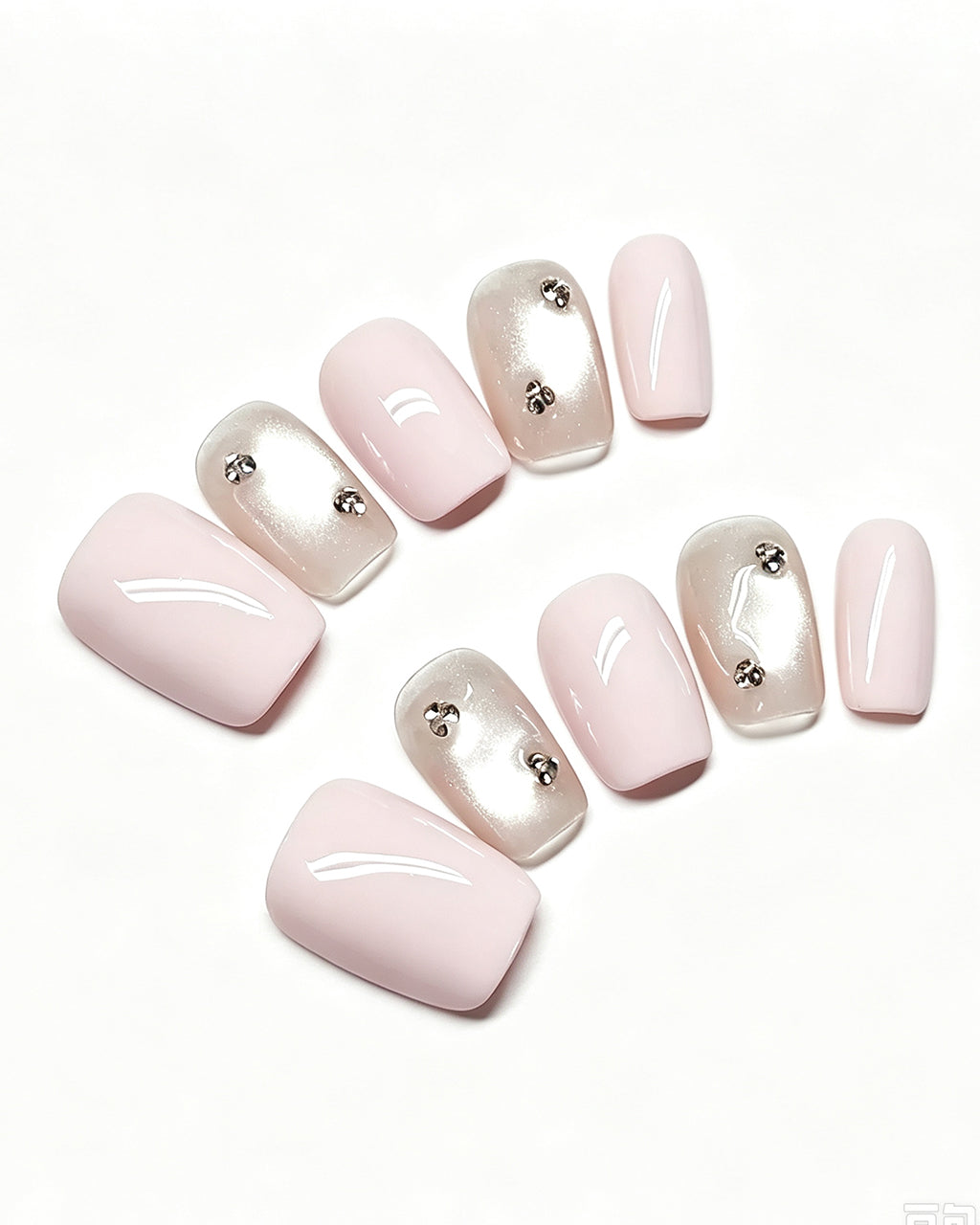 Soft & Versatile — press-on nail set, full set view