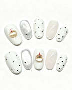 Peachy Diary — press-on nail set, product detail view