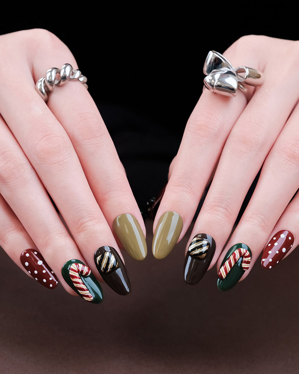 Christmas Fairy Tale — sizing guide: how to measure your nails for a perfect press-on fit