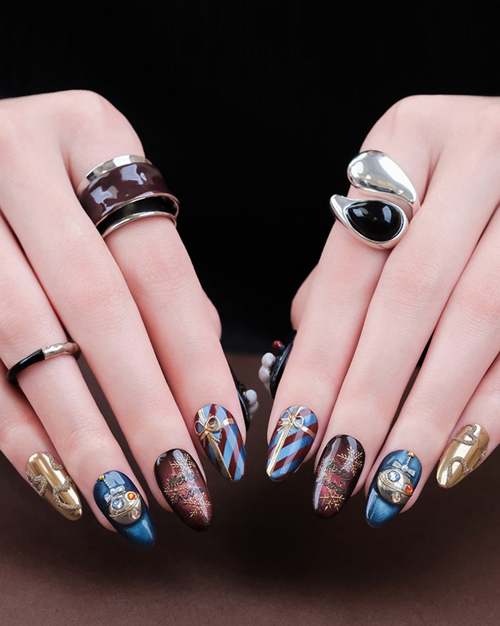 Christmas Fantasy — sizing guide: press-on nail size chart