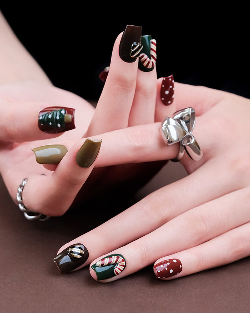 Christmas Fairy Tale — sizing guide: how to measure your nails for a perfect press-on fit