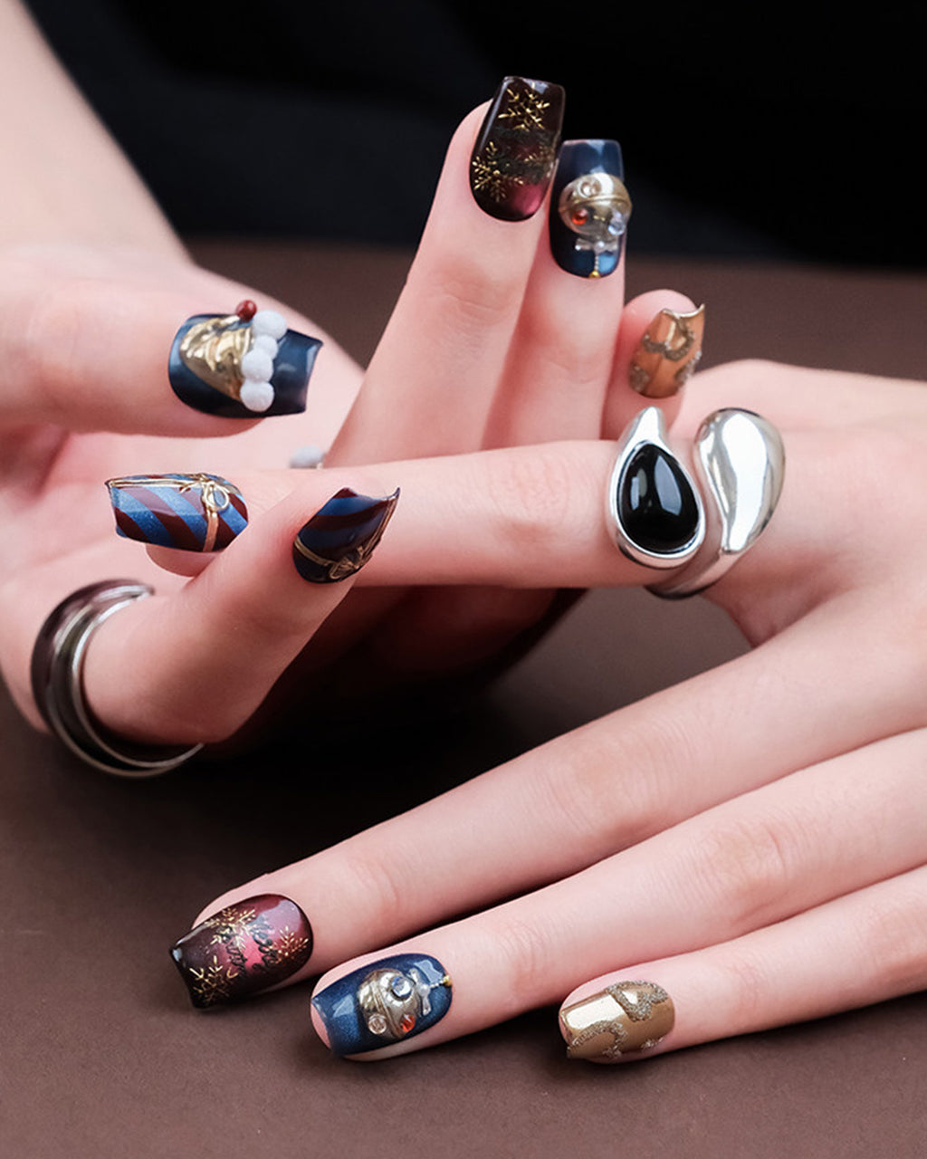 Christmas Fantasy — sizing guide: press-on nail size chart